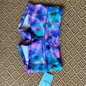 FLEO NWT low rise contour size medium